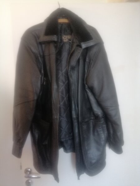 Vand cojoc din blana de miel si geaca